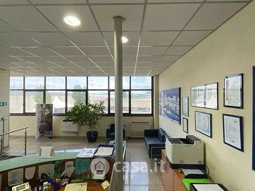 Immagine 17 di Capannone industriale in vendita  in Via Dell'Artigianato a Collesalvetti