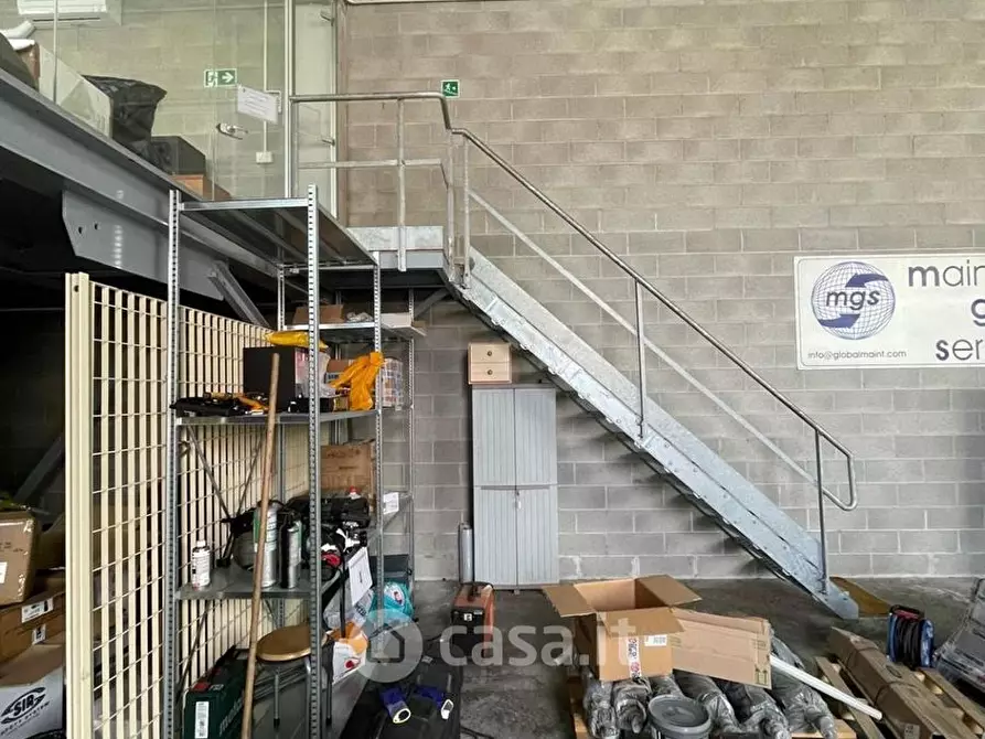 Immagine 4 di Capannone industriale in vendita  in Via Dell'Artigianato a Collesalvetti