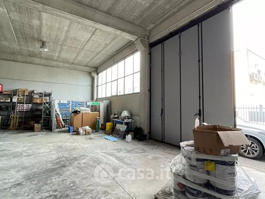 Immagine 5 di Capannone industriale in vendita  in Via Dell'Artigianato a Collesalvetti