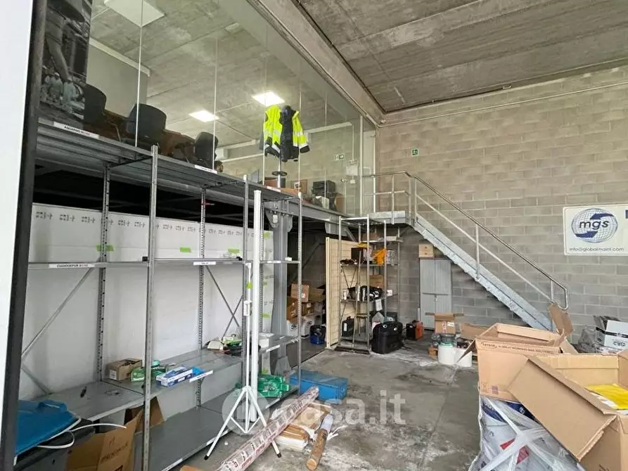 Immagine 6 di Capannone industriale in vendita  in Via Dell'Artigianato a Collesalvetti