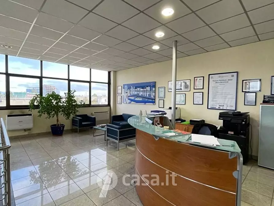 Immagine 2 di Capannone industriale in affitto  in Via dell' Artigianato 89 a Livorno