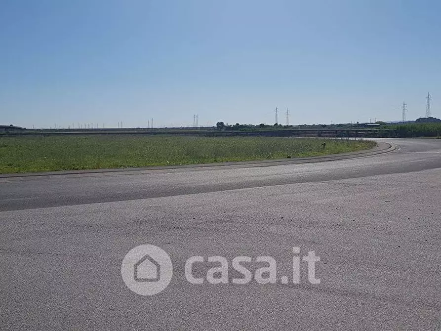 Immagine 2 di Terreno residenziale in vendita  a Collesalvetti