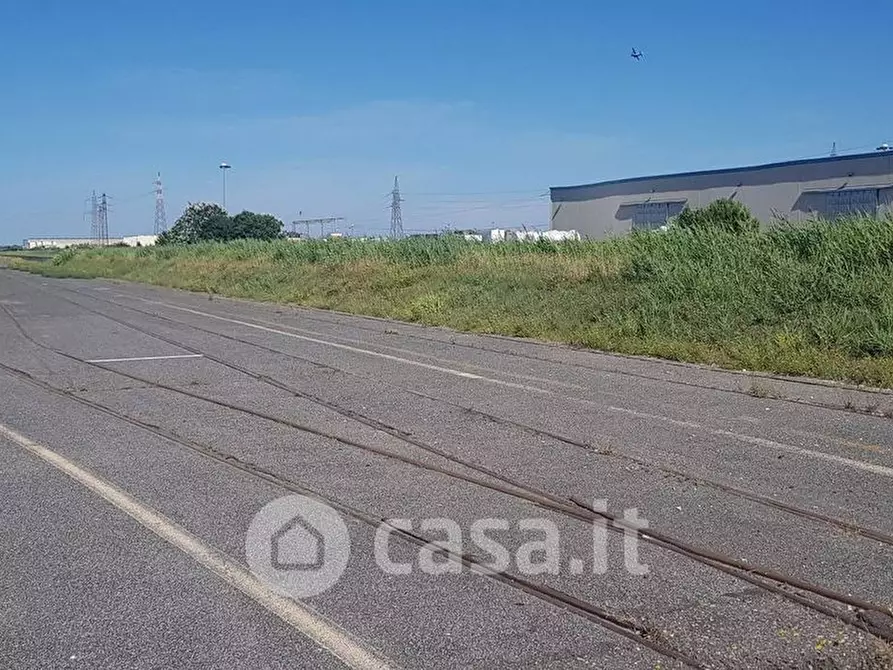 Immagine 8 di Terreno residenziale in vendita  a Collesalvetti