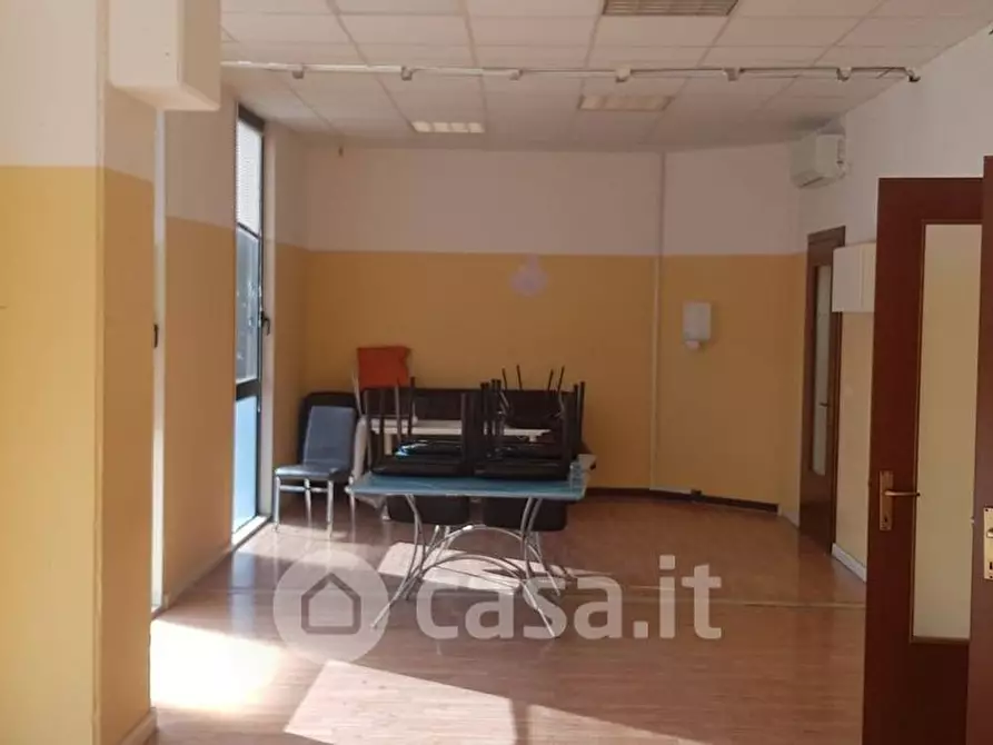 Immagine 1 di Ufficio in affitto  in Via Dell'Artigianato a Collesalvetti