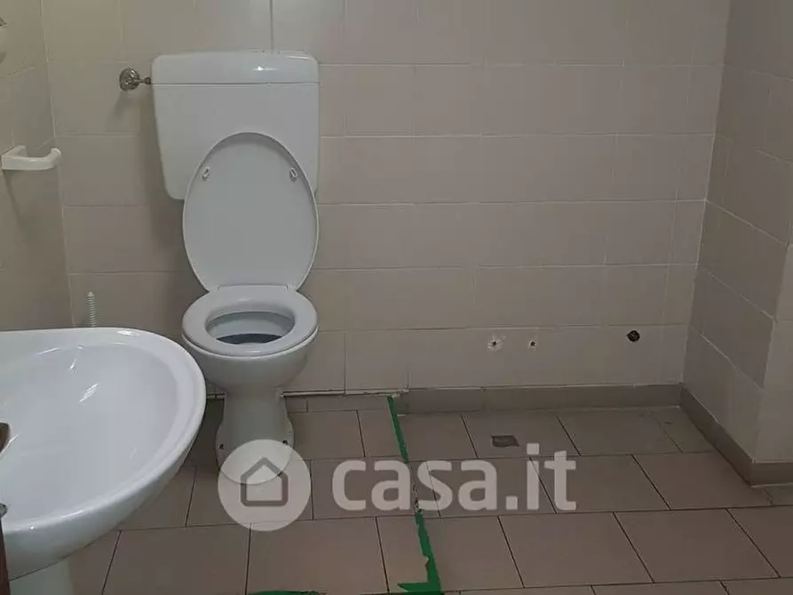 Immagine 10 di Ufficio in affitto  in Via Dell'Artigianato a Collesalvetti
