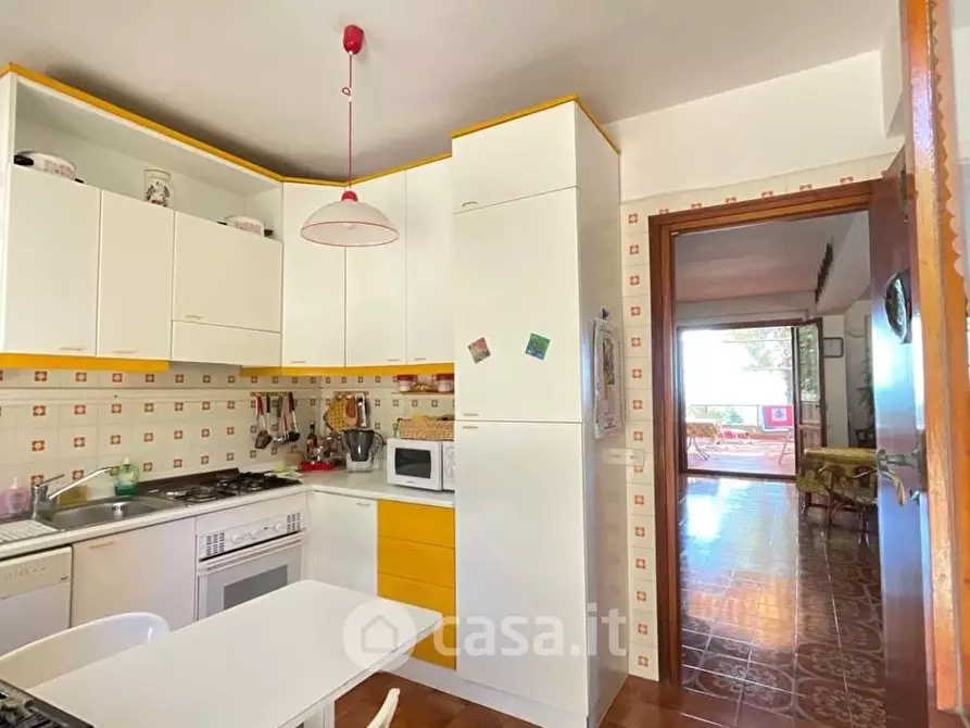 Immagine 13 di Villa in vendita  in Via del Glicine a Livorno