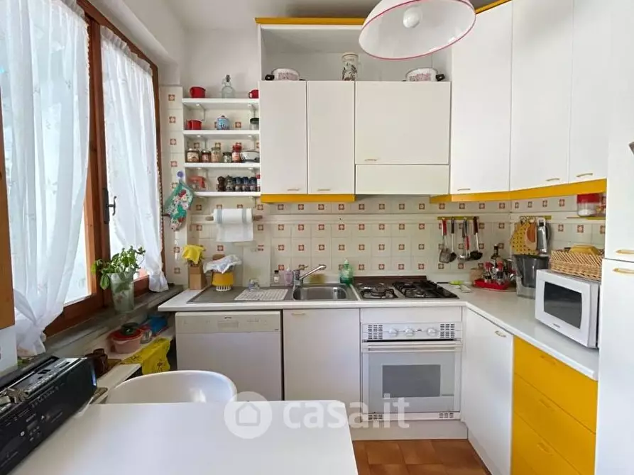 Immagine 14 di Villa in vendita  in Via del Glicine a Livorno