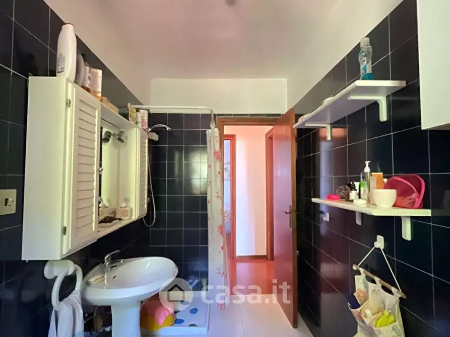 Immagine 38 di Villa in vendita  in Via del Glicine a Livorno