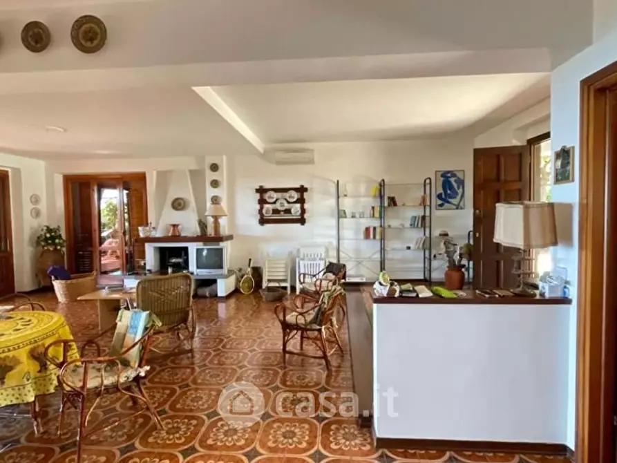 Immagine 7 di Villa in vendita  in Via del Glicine a Livorno