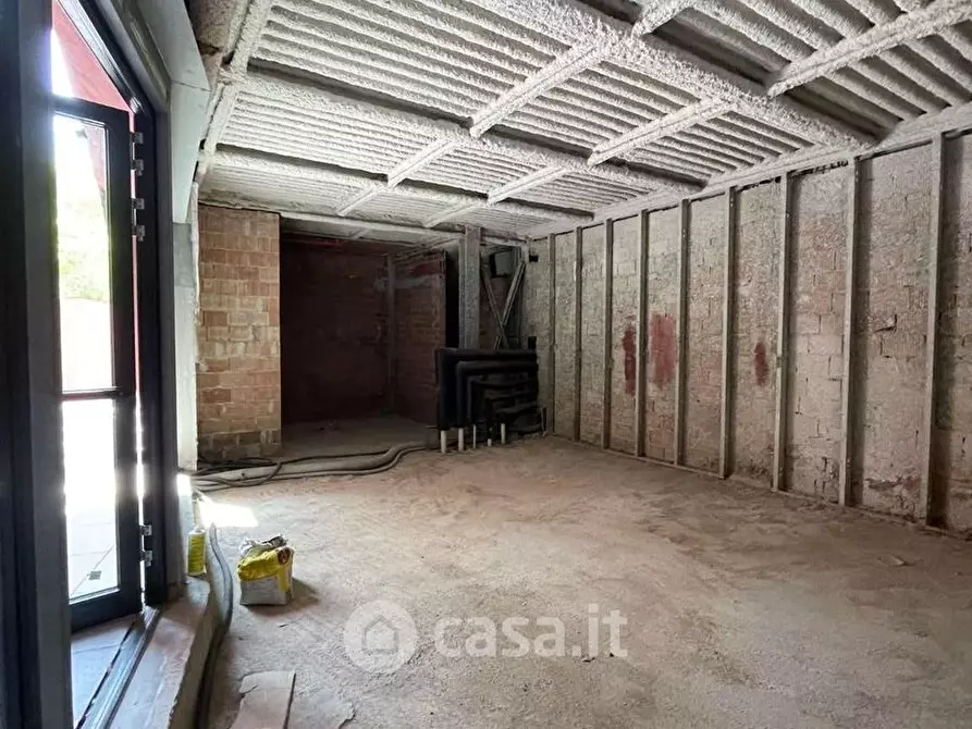 Immagine 1 di Cantina in affitto  in Via Roma 3 b a Livorno