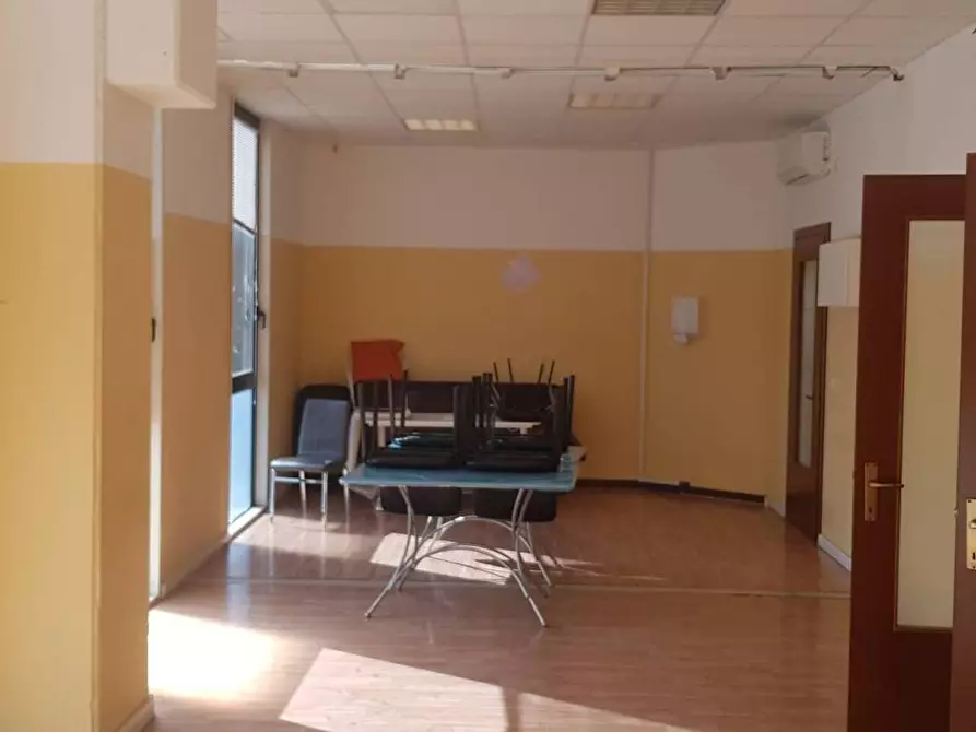Immagine 1 di Ufficio in affitto  in Via dell'Artigianato a Livorno