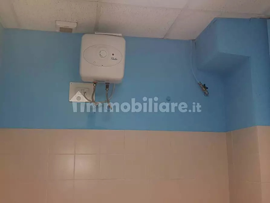 Immagine 11 di Ufficio in affitto  in Via dell'Artigianato a Livorno