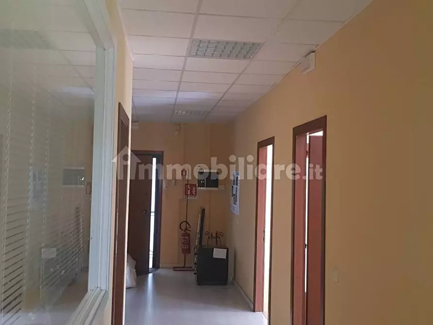 Immagine 12 di Ufficio in affitto  in Via dell'Artigianato a Livorno