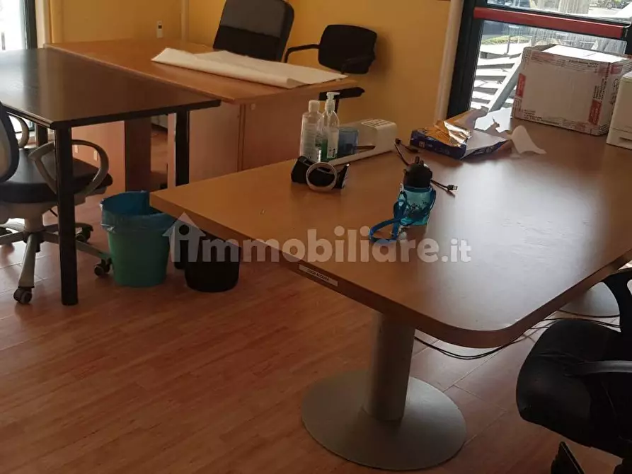 Immagine 13 di Ufficio in affitto  in Via dell'Artigianato a Livorno