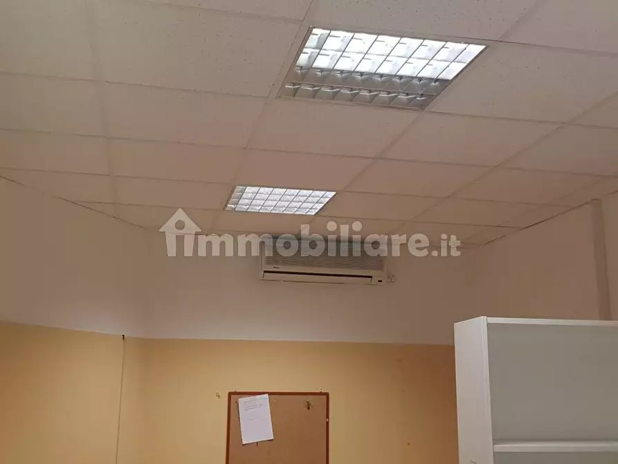 Immagine 5 di Ufficio in affitto  in Via dell'Artigianato a Livorno