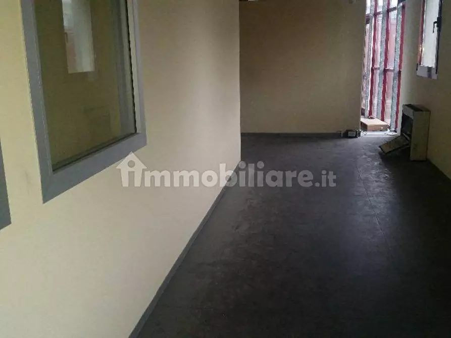 Immagine 11 di Ufficio in vendita  in Via Guido Donegani a Livorno