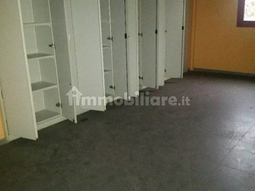 Immagine 15 di Ufficio in vendita  in Via Guido Donegani a Livorno