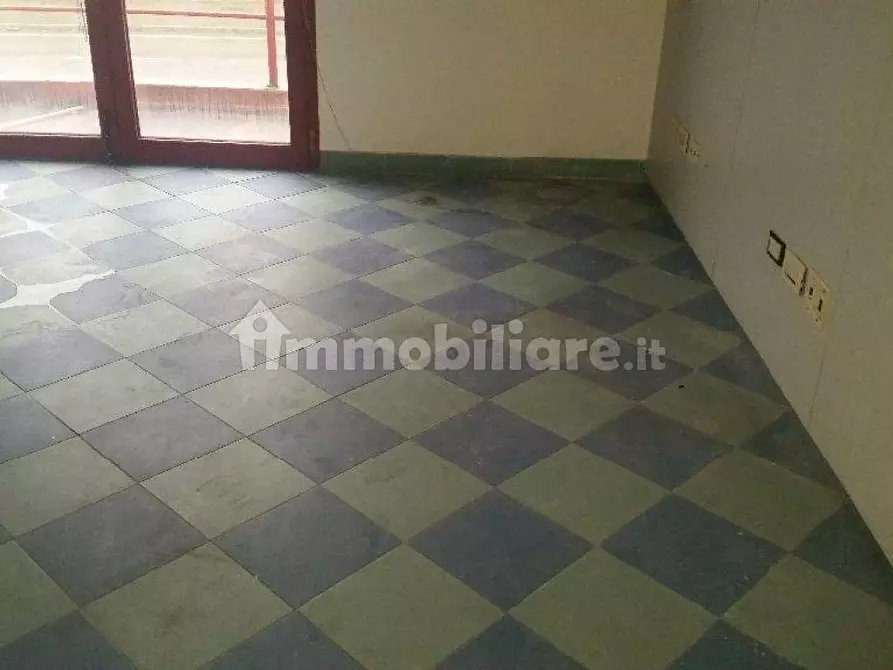 Immagine 5 di Ufficio in vendita  in Via Guido Donegani a Livorno