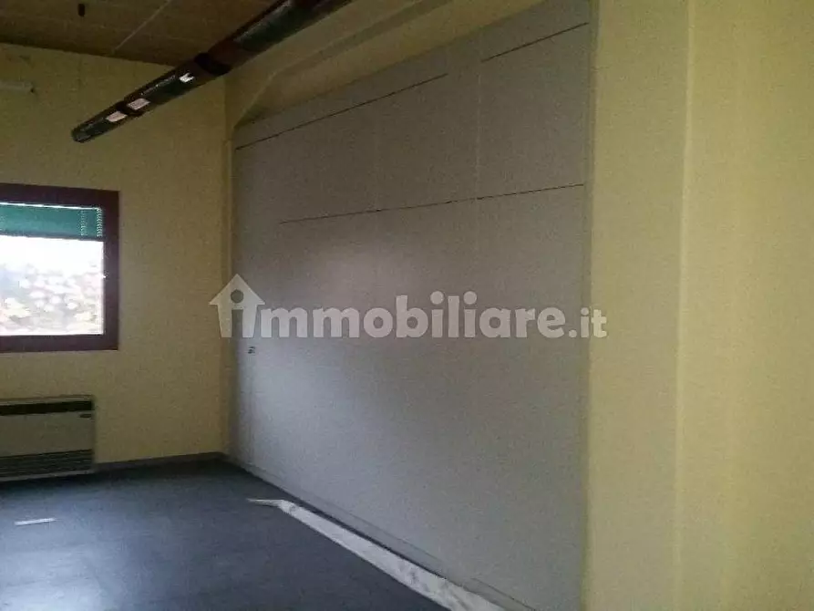 Immagine 8 di Ufficio in vendita  in Via Guido Donegani a Livorno