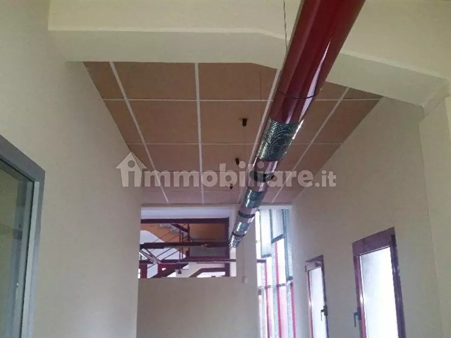 Immagine 9 di Ufficio in vendita  in Via Guido Donegani a Livorno