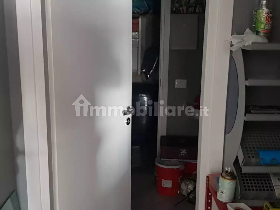 Immagine 12 di Negozio in vendita  in Via San Marco 13 a Livorno