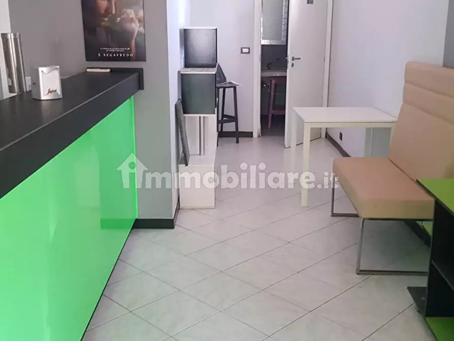 Immagine 7 di Negozio in vendita  in Via San Marco 13 a Livorno