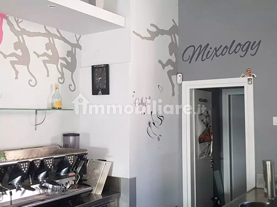 Immagine 8 di Negozio in vendita  in Via San Marco 13 a Livorno