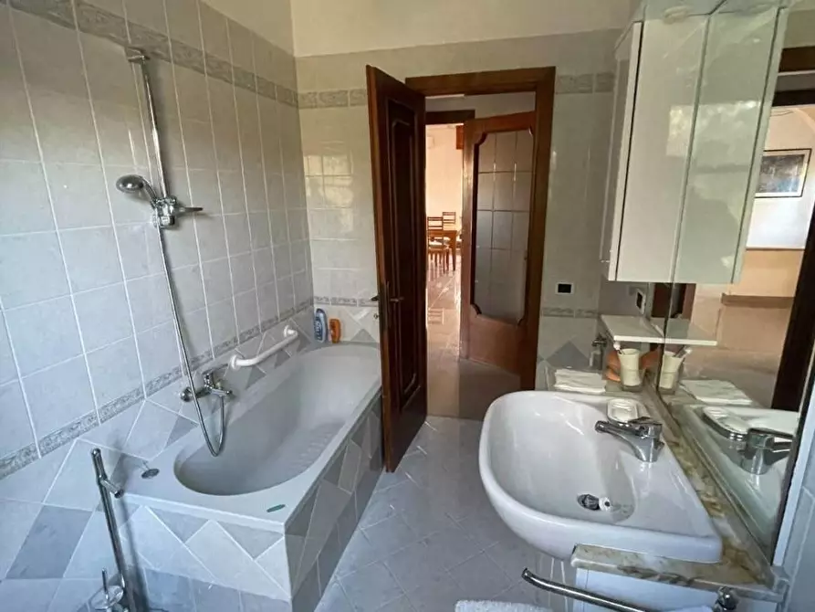 Immagine 18 di Villa in vendita  in Via Piero Aloisi a Livorno