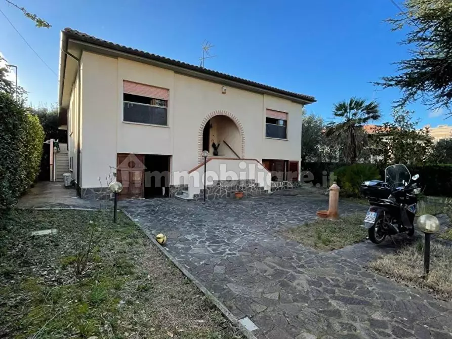 Immagine 6 di Villa in vendita  in Via Piero Aloisi a Livorno