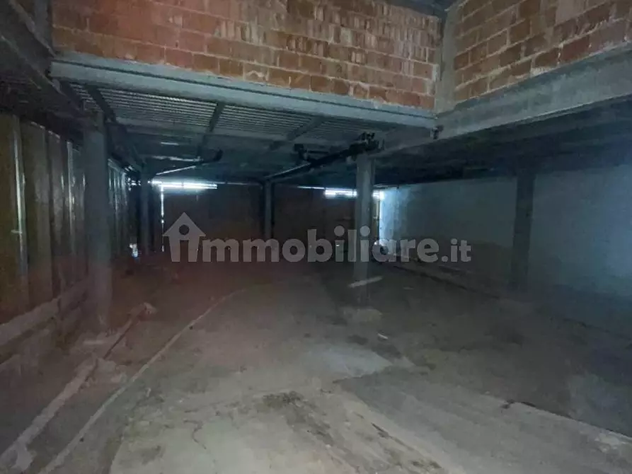 Immagine 6 di Negozio in vendita  in Via Roma 11 a Livorno