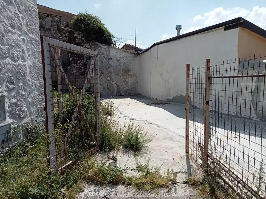 Immagine 13 di Terreno industriale in vendita  a Letino