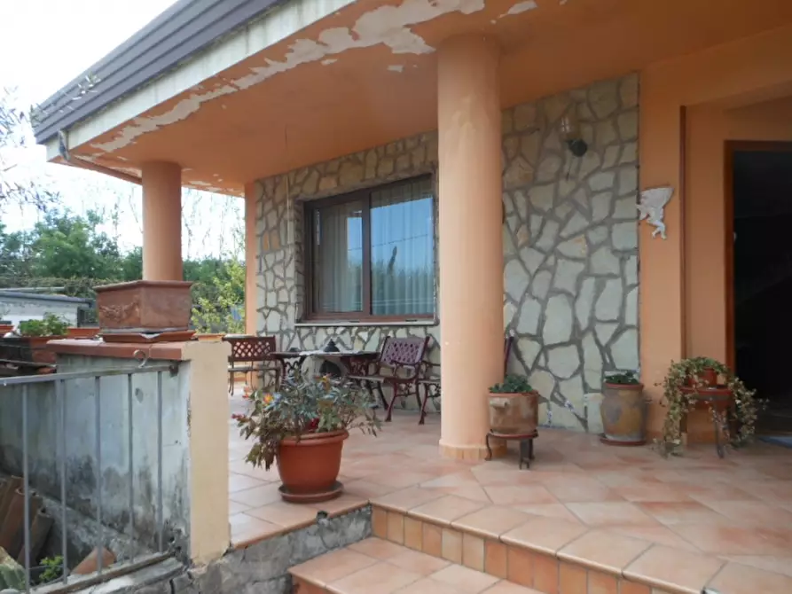 Immagine 15 di Villa in vendita  a Vairano Patenora