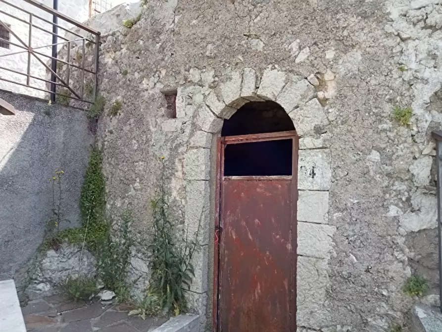 Immagine 15 di Terreno industriale in vendita  a Letino