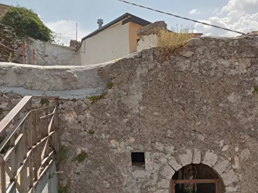 Immagine 18 di Terreno industriale in vendita  a Letino