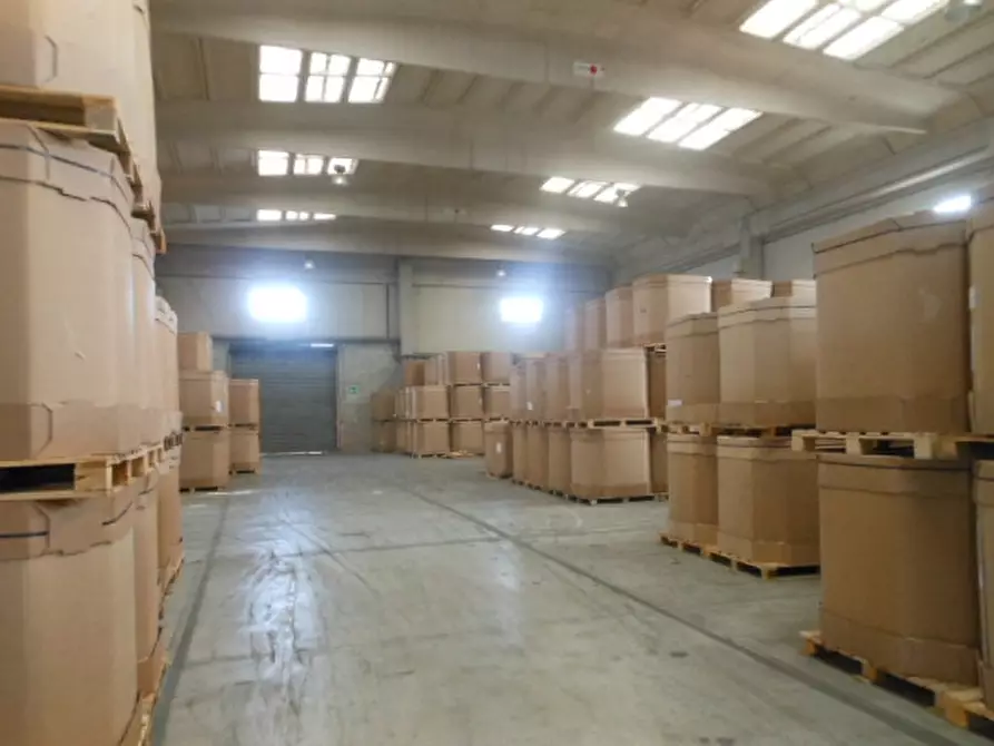Immagine 8 di Capannone industriale in vendita  in S.S.85 VENAFRANA a Presenzano