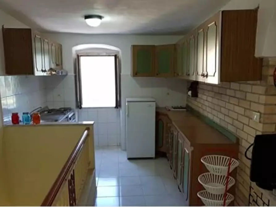 Immagine 2 di Porzione di casa in vendita  a Letino