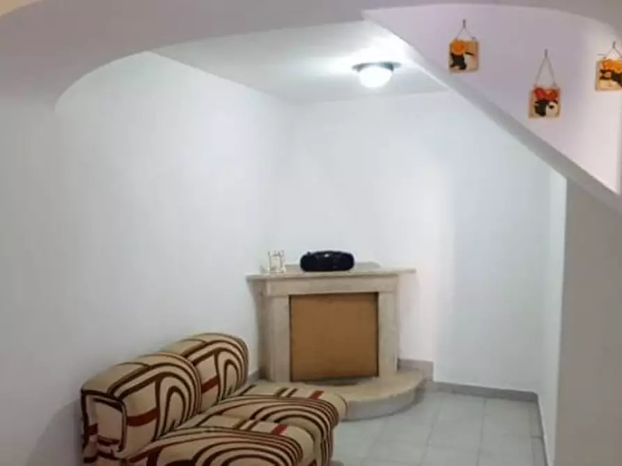 Immagine 6 di Porzione di casa in vendita  a Letino