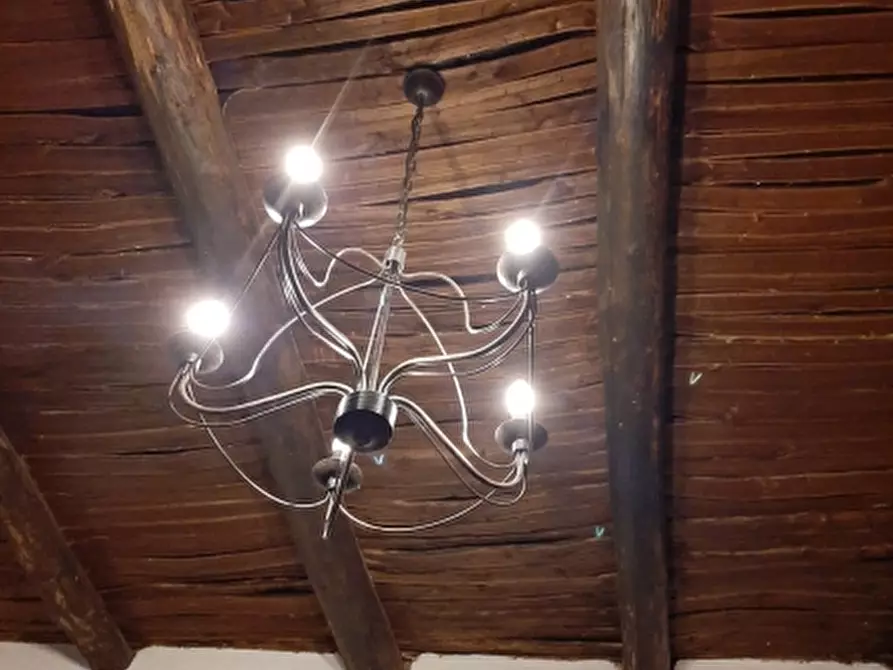 Immagine 8 di Porzione di casa in vendita  a Pietravairano