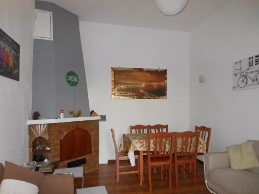 Immagine 8 di Appartamento in vendita  a Teano