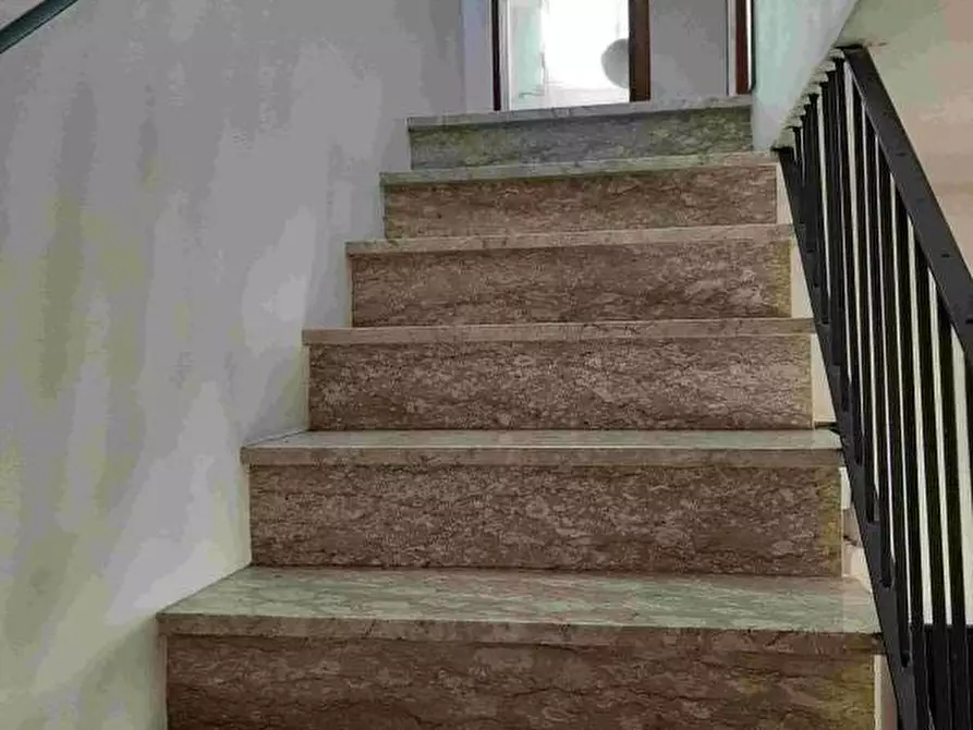 Immagine 11 di Appartamento in vendita  a Marzano Appio