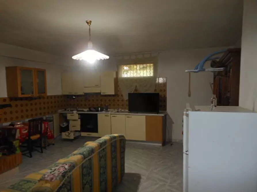 Immagine 5 di Villa in vendita  a Pratella