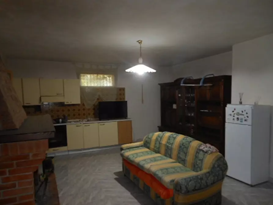 Immagine 7 di Villa in vendita  a Pratella