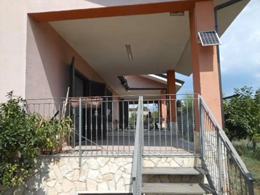 Immagine 18 di Villa in vendita  a Pratella