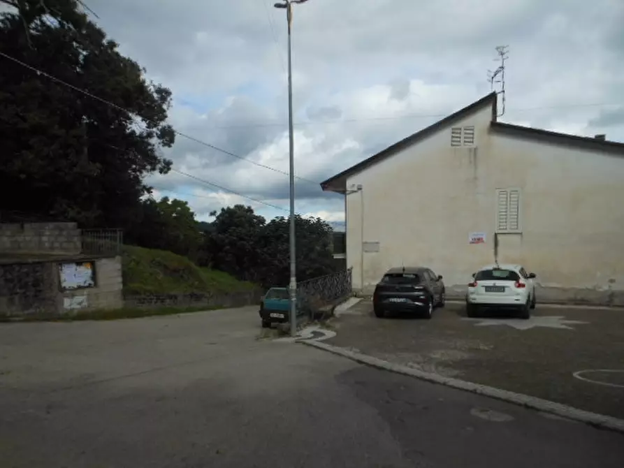 Immagine 2 di Porzione di casa in vendita  a Caianello