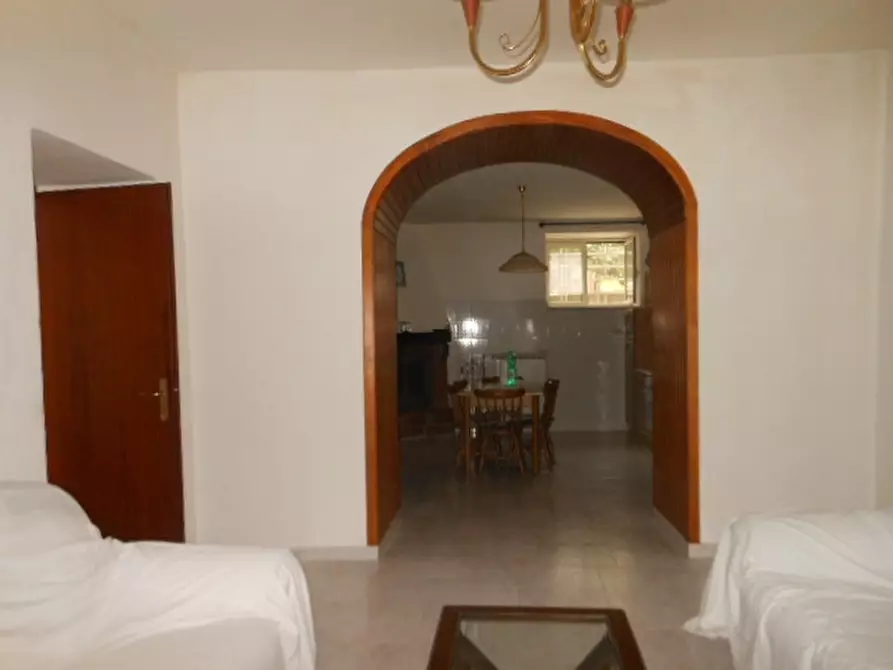 Immagine 3 di Porzione di casa in vendita  a Caianello