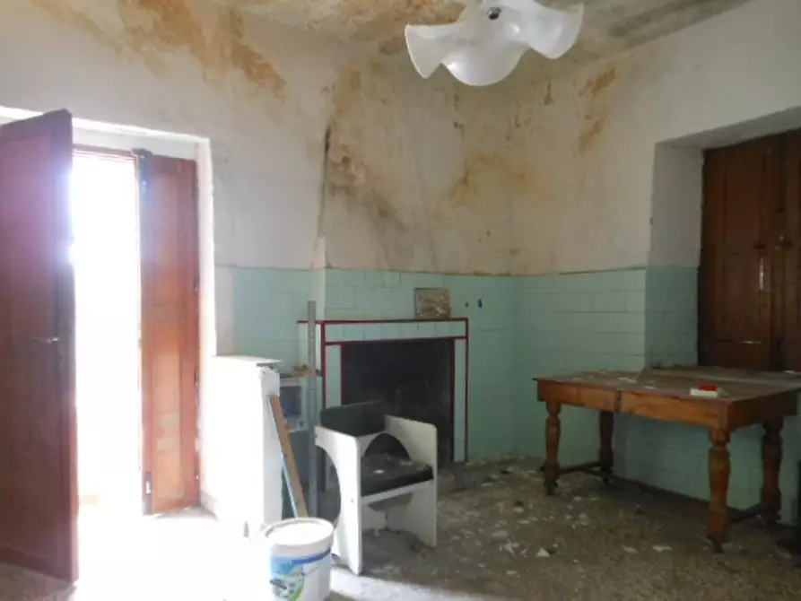 Immagine 10 di Casa indipendente in vendita  a Marzano Appio