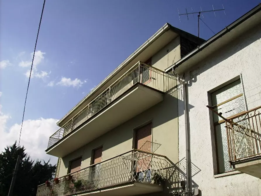 Immagine 24 di Mansarda in vendita  a Vairano Patenora