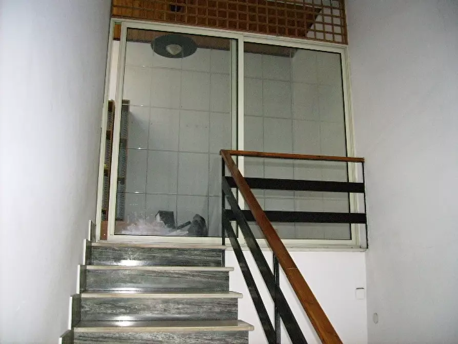 Immagine 32 di Mansarda in vendita  a Vairano Patenora