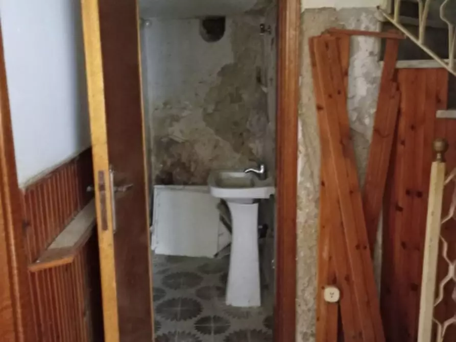 Immagine 14 di Porzione di casa in vendita  a Castello Del Matese