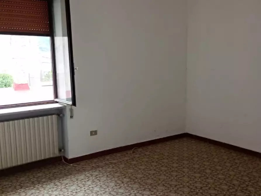 Immagine 21 di Porzione di casa in vendita  a Castello Del Matese